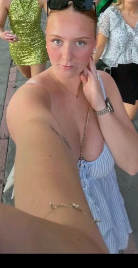 Submission 84: Users Big Titty Cousin #UTuZaPI3